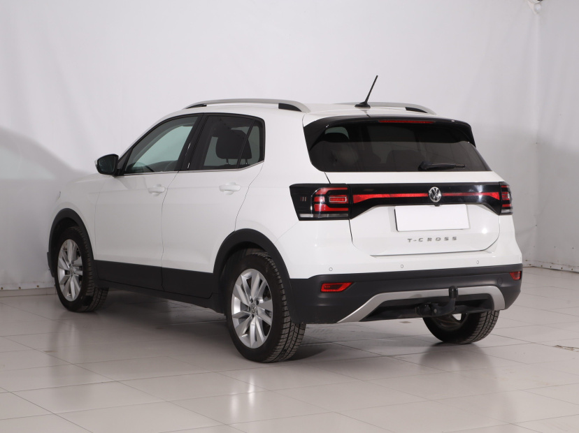Volkswagen T-Cross, 2019
