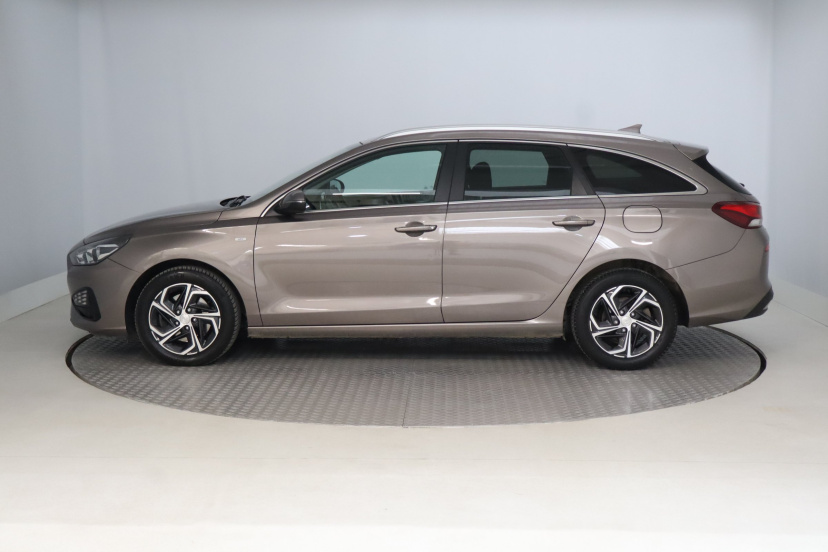 Hyundai i30, 2021