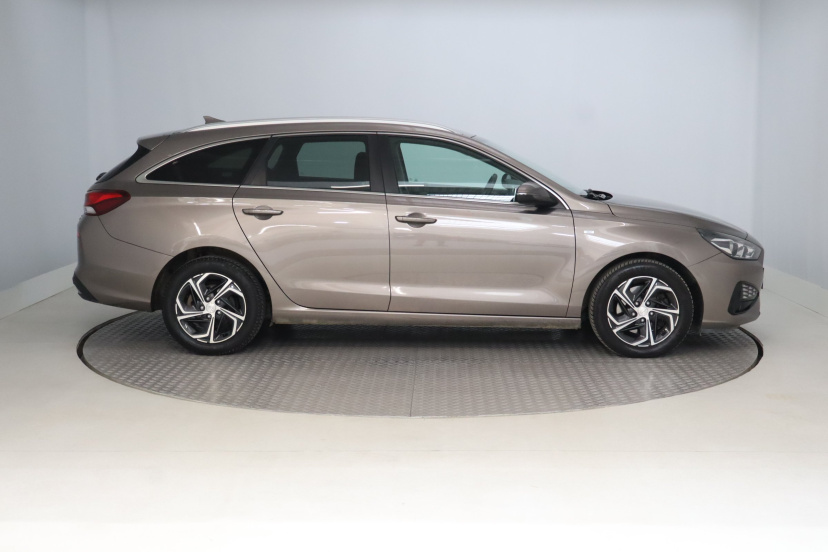 Hyundai i30, 2021