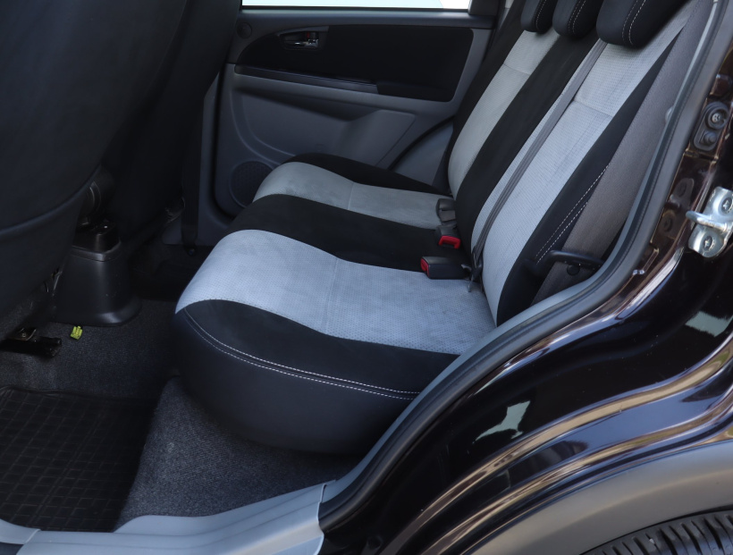 Suzuki SX4, 2012