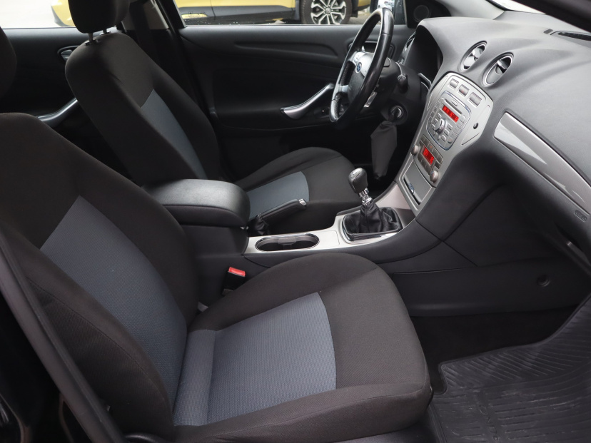 Ford Mondeo, 2010