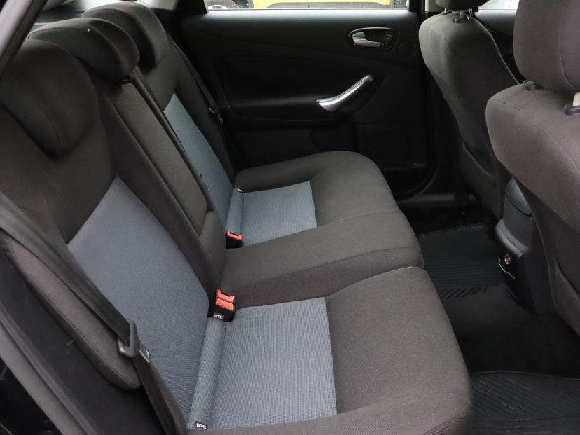 Ford Mondeo, 2010
