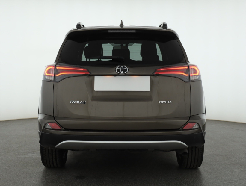 Toyota RAV 4, 2016