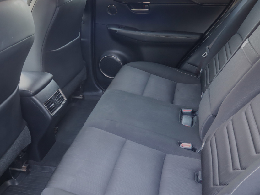 Lexus NX, 2015