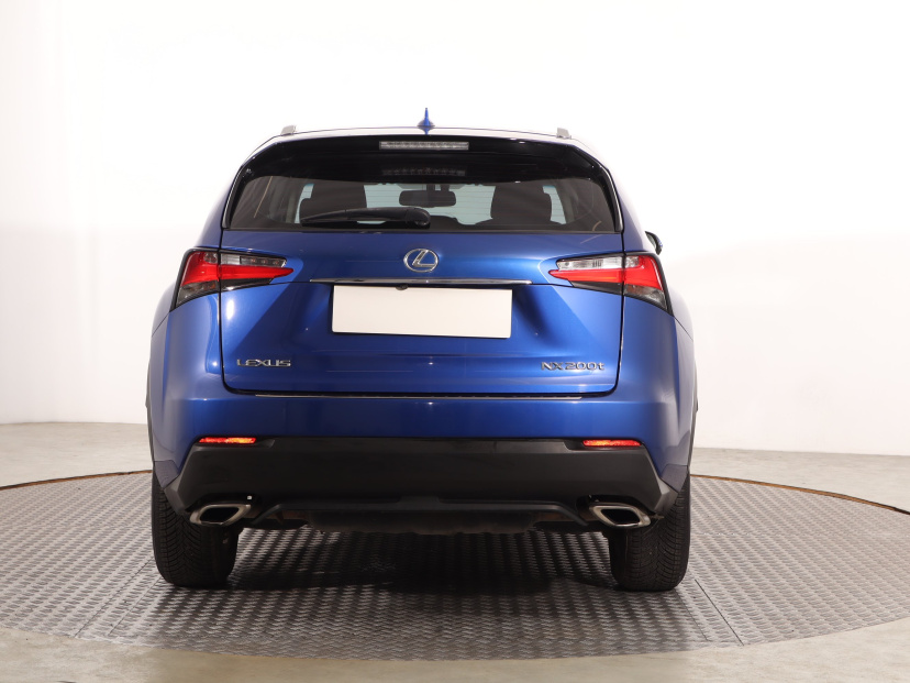 Lexus NX, 2015