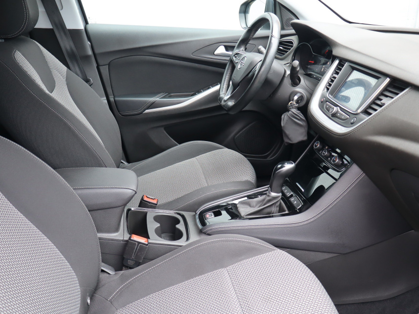Opel Grandland, 2021
