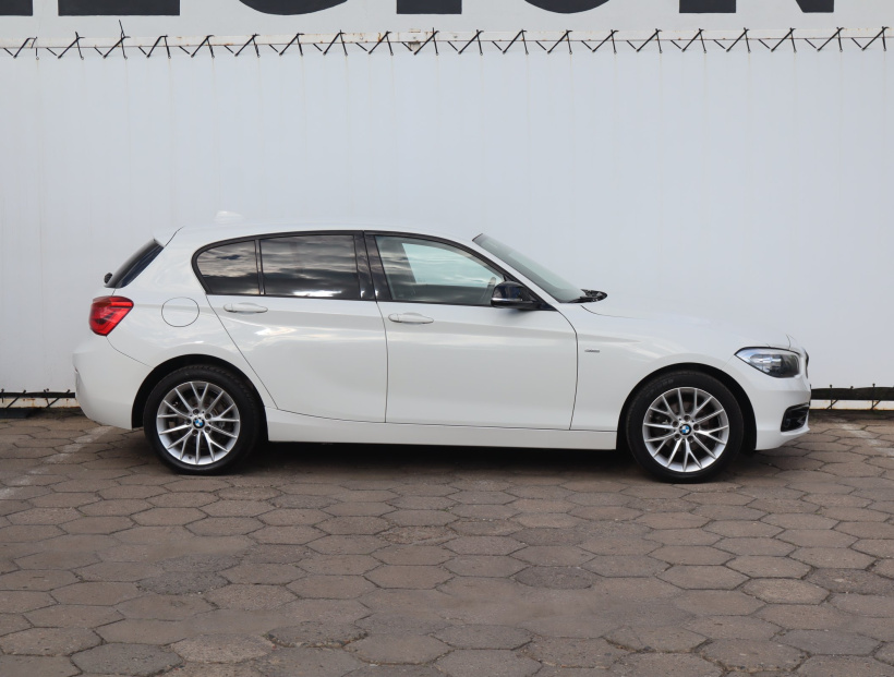 BMW 1, 2015