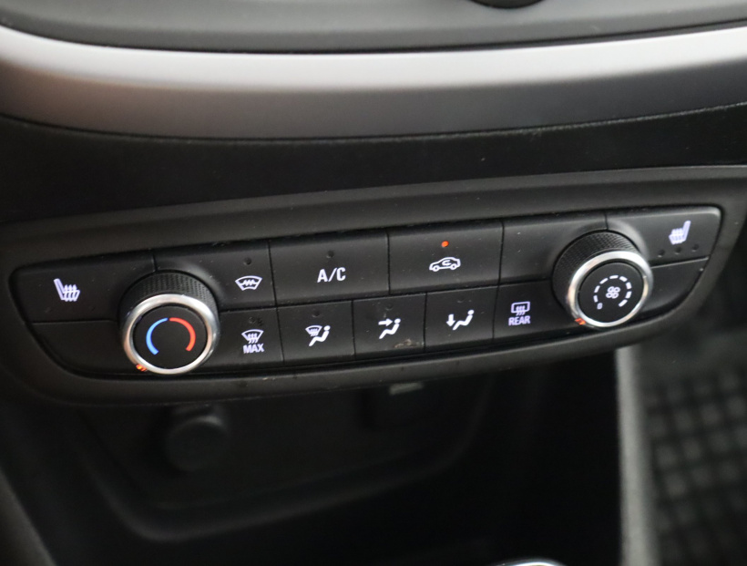 Opel Crossland, 2019