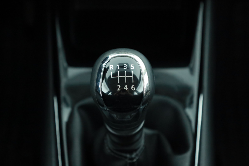 Nissan Pulsar, 2014
