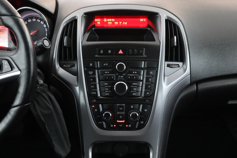 Opel Astra, 2018