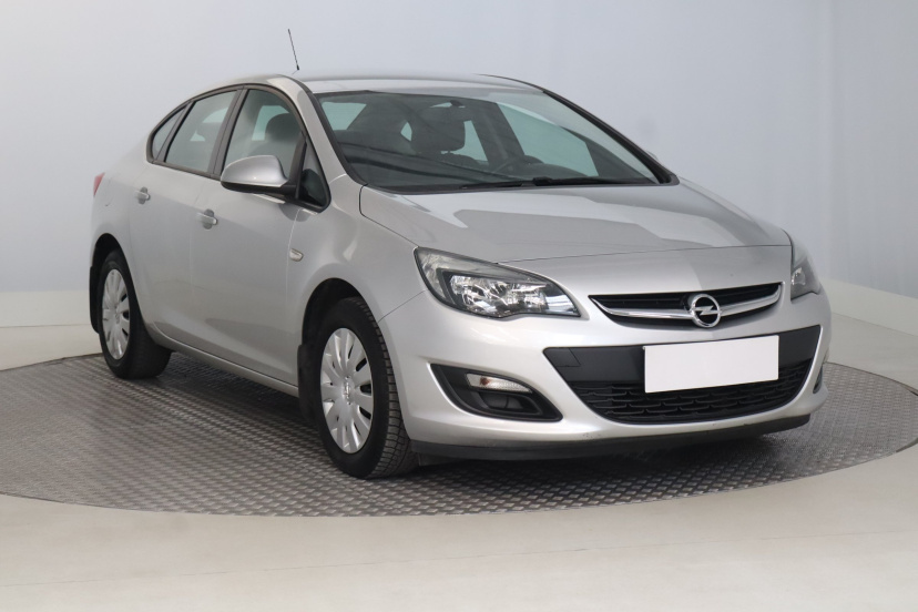 Opel Astra, 2018