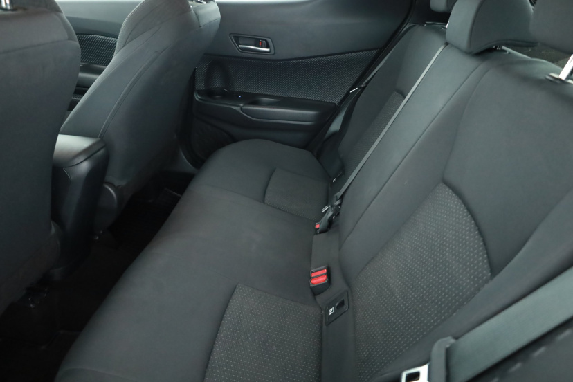 Toyota C-HR, 2019
