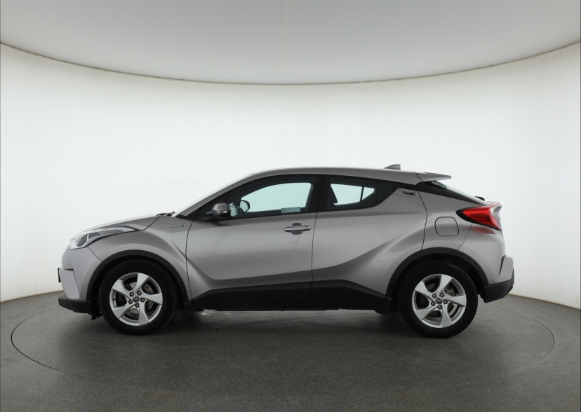 Toyota C-HR, 2019