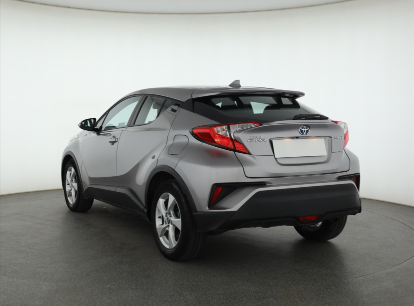 Toyota C-HR, 2019