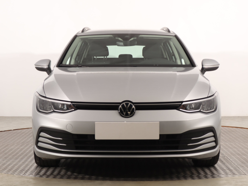 Volkswagen Golf, 2023