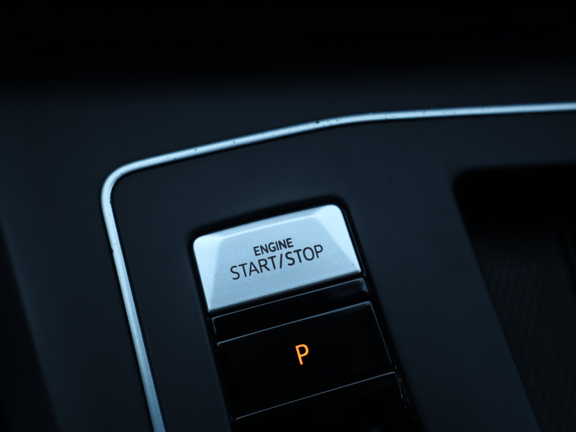 Volkswagen Golf, 2023
