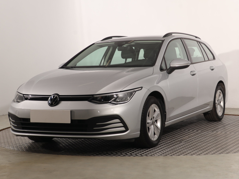 Volkswagen Golf, 2023