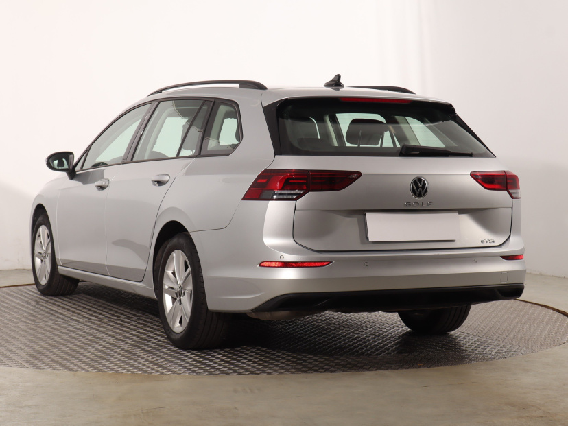 Volkswagen Golf, 2023