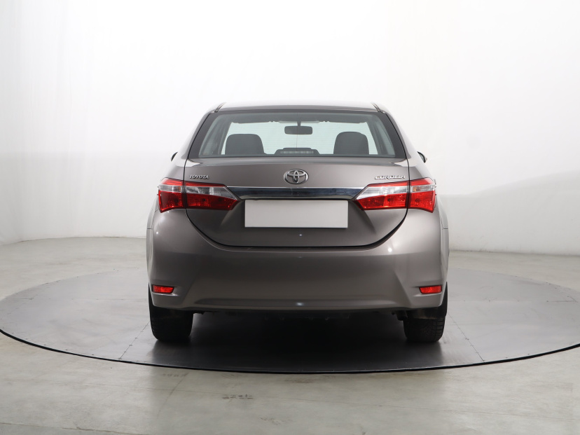 Toyota Corolla, 2014