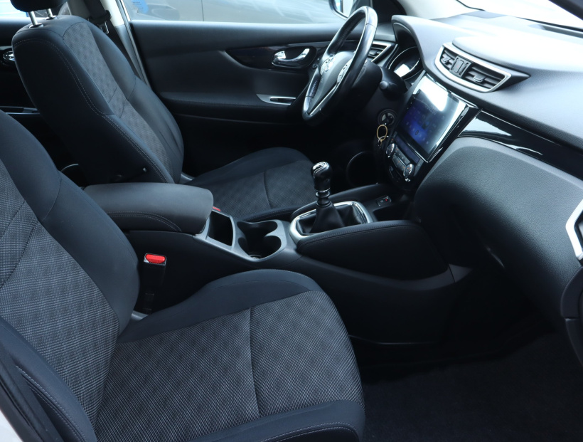 Nissan Qashqai, 2015