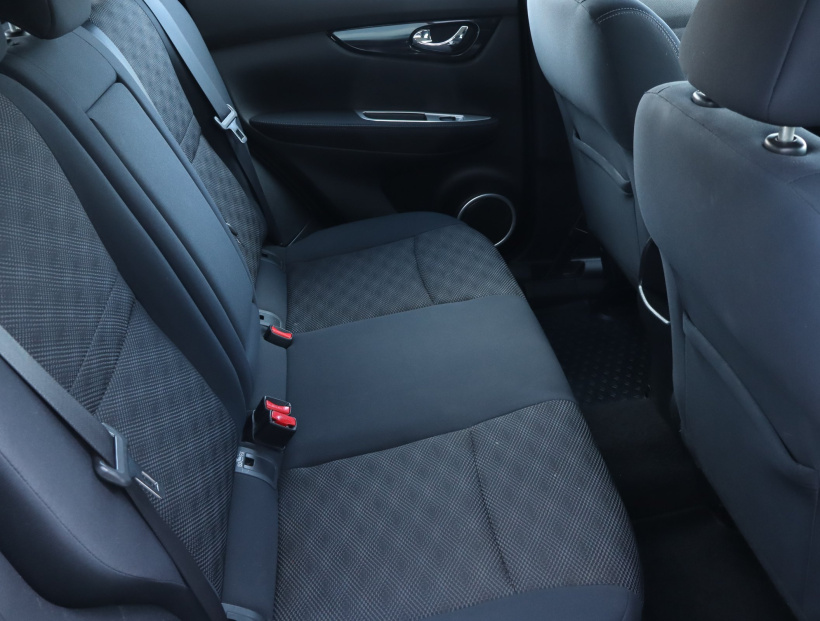 Nissan Qashqai, 2015