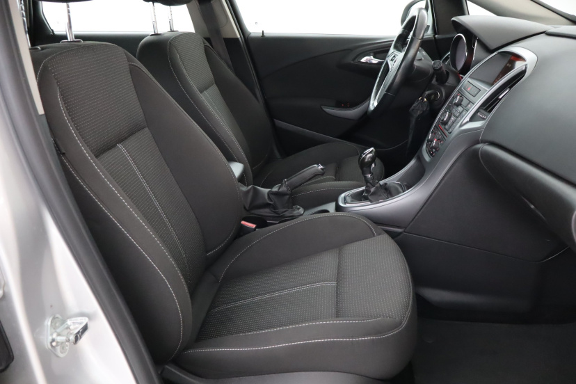 Opel Astra, 2015