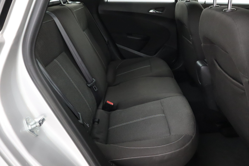 Opel Astra, 2015