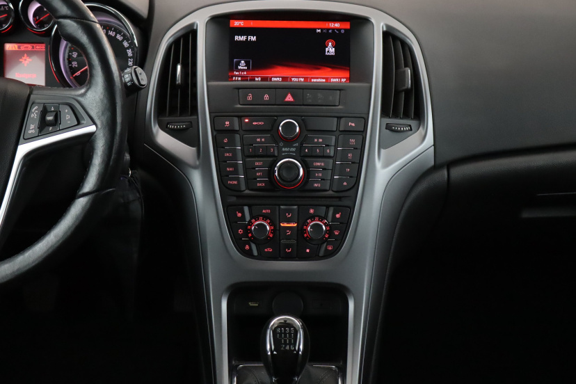 Opel Astra, 2015