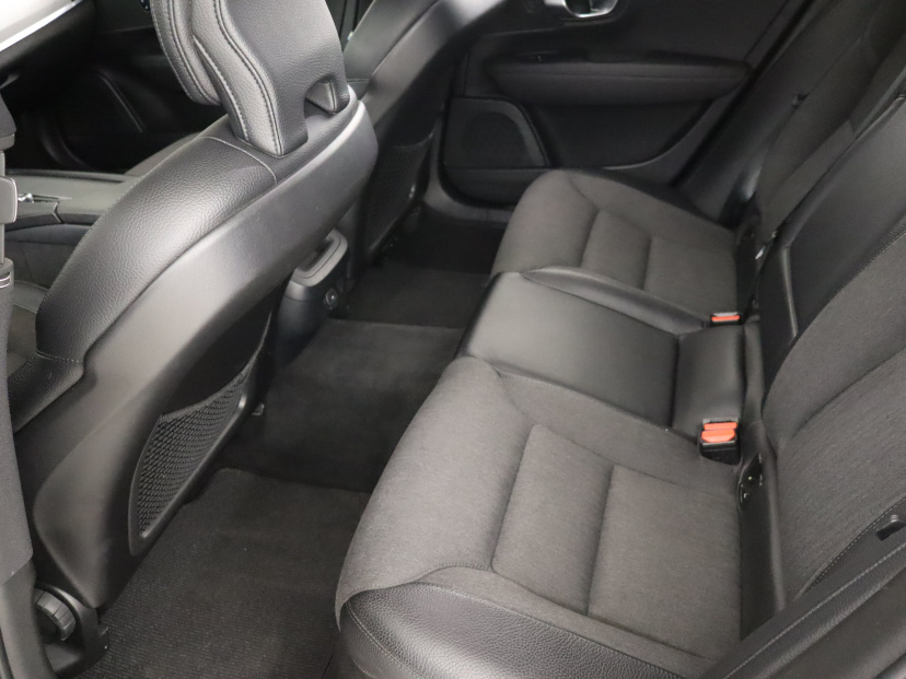 Volvo V90 Cross Country, 2021