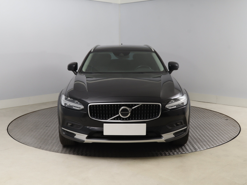 Volvo V90 Cross Country, 2021