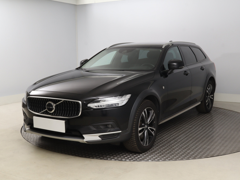 Volvo V90 Cross Country, 2021