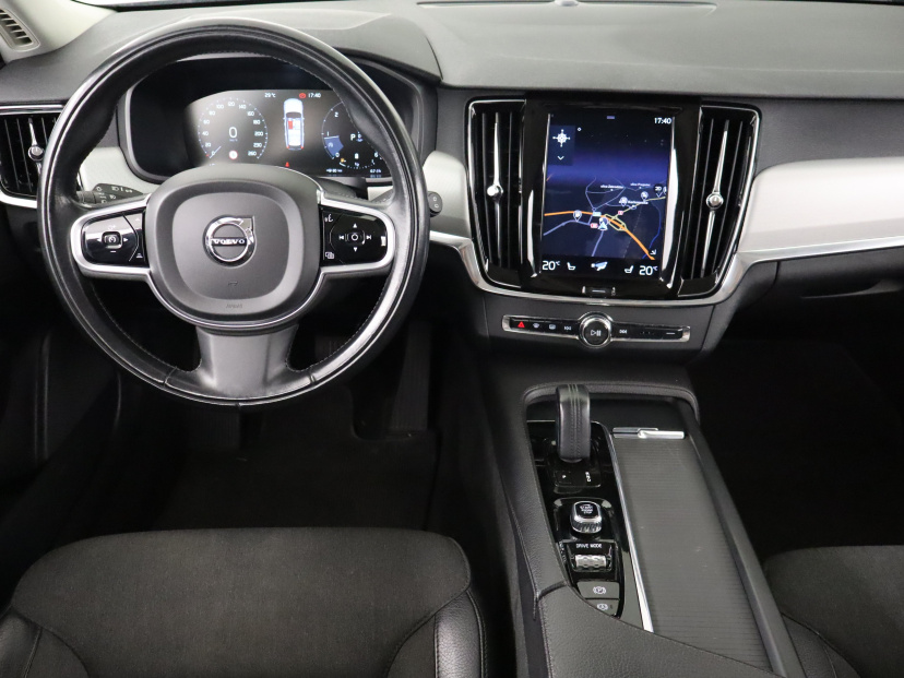 Volvo V90 Cross Country, 2021