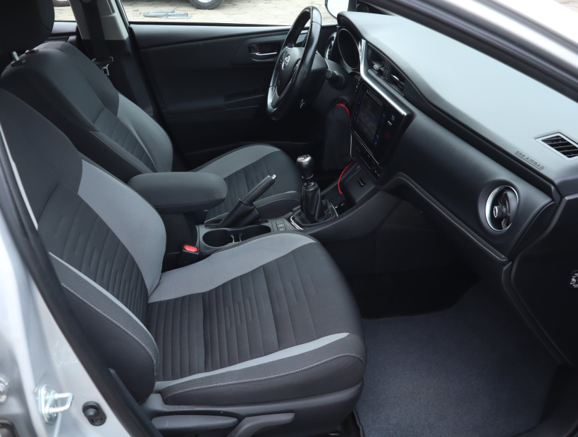 Toyota Auris, 2017