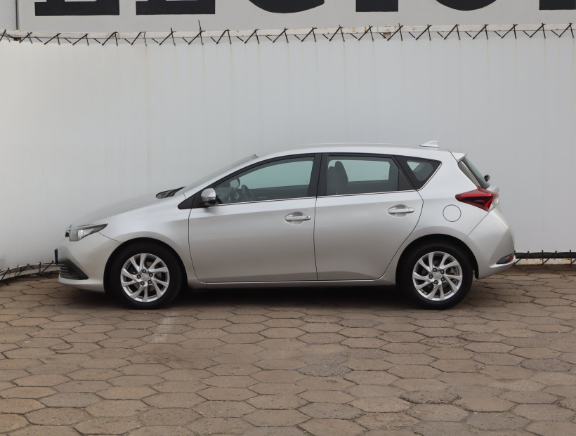 Toyota Auris, 2017