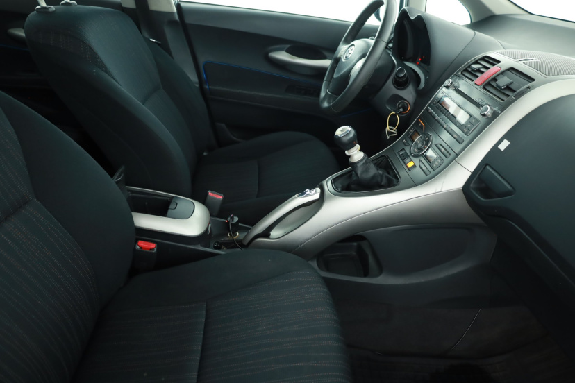 Toyota Auris, 2009