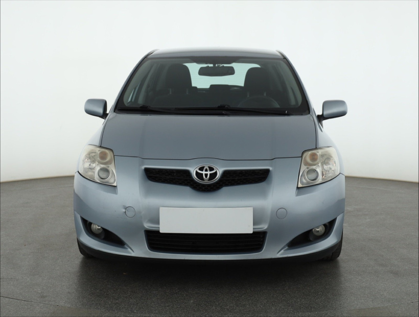 Toyota Auris, 2009