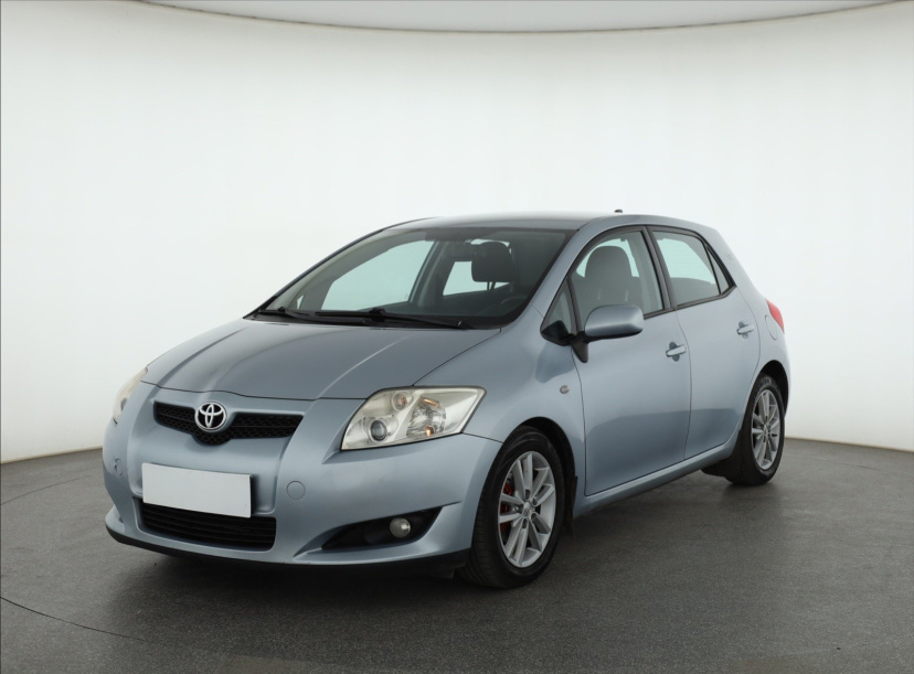 Toyota Auris, 2009