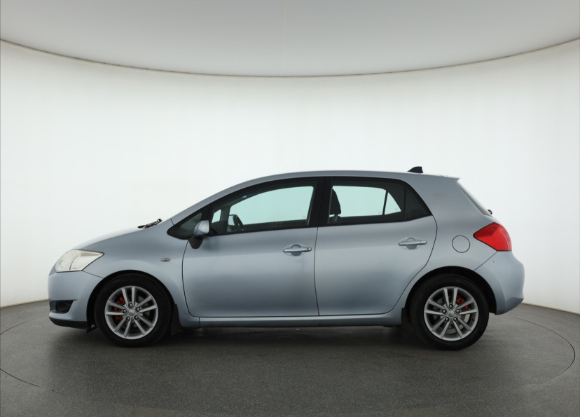 Toyota Auris, 2009