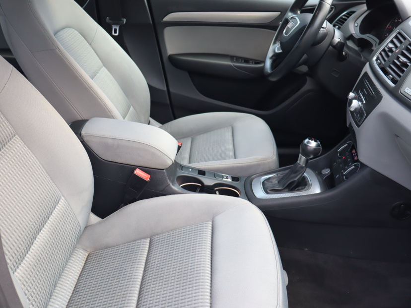 Audi Q3, 2015