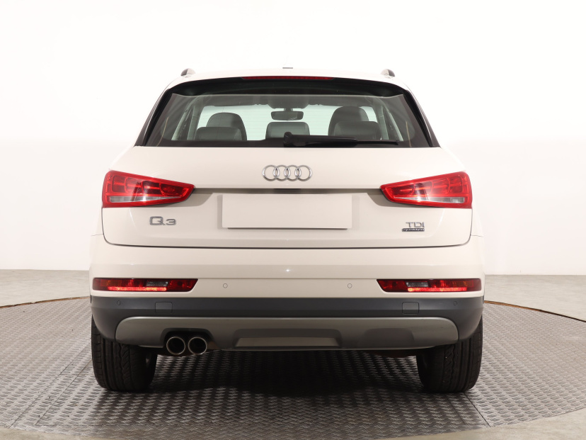 Audi Q3, 2015