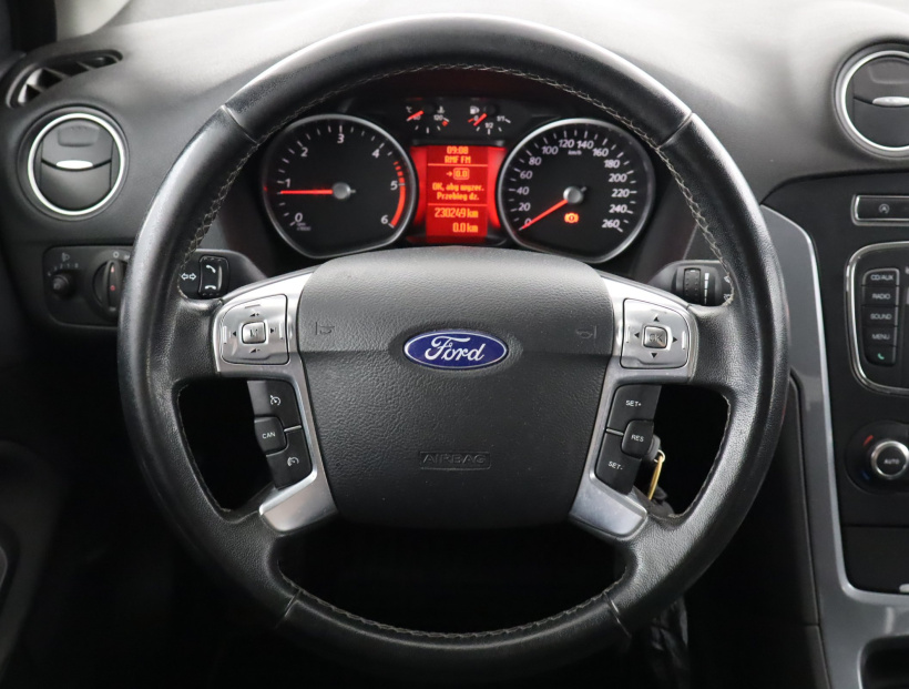 Ford Mondeo, 2013
