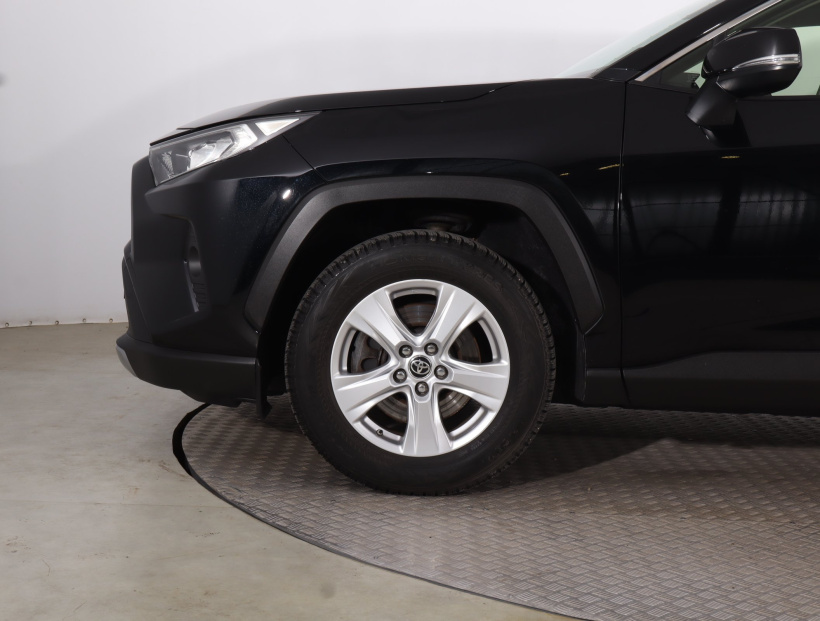 Toyota RAV 4, 2021