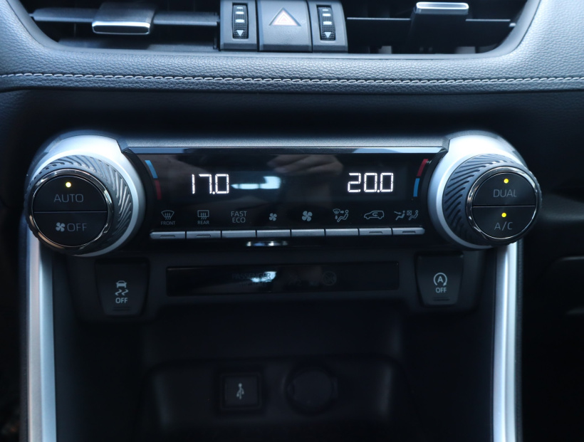 Toyota RAV 4, 2021