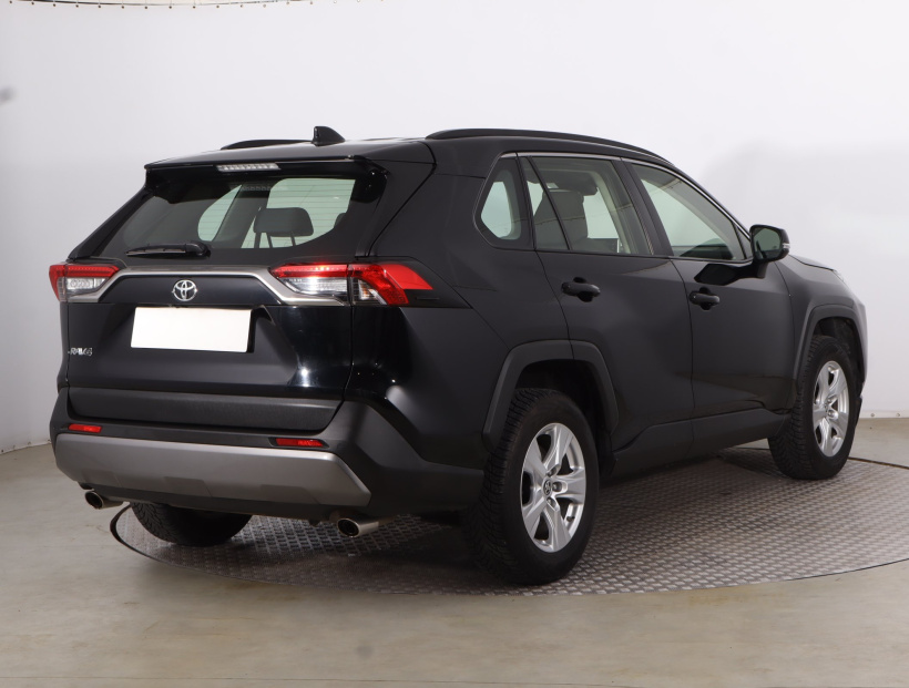 Toyota RAV 4, 2021