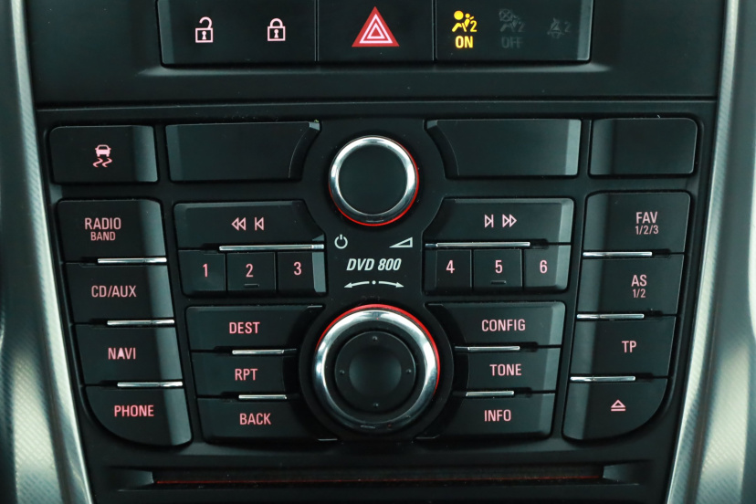 Opel Astra, 2011
