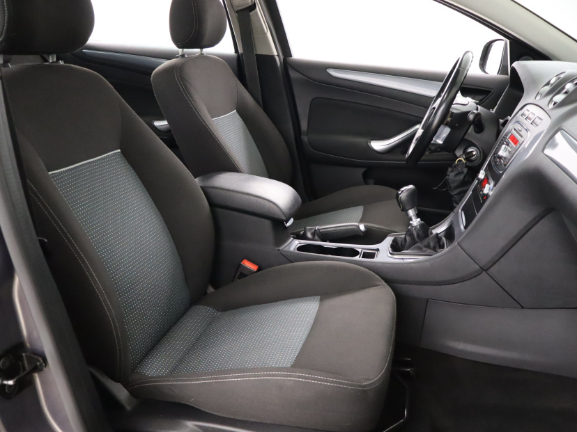 Ford Mondeo, 2012