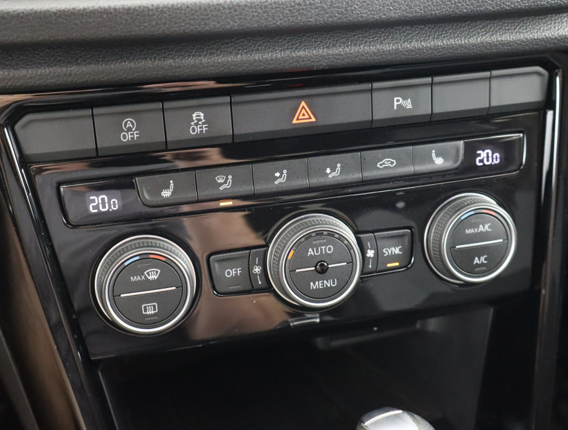 Volkswagen T-Roc, 2021