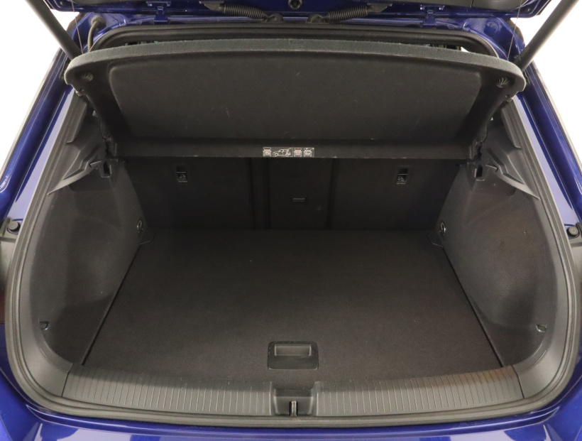 Volkswagen T-Roc, 2021