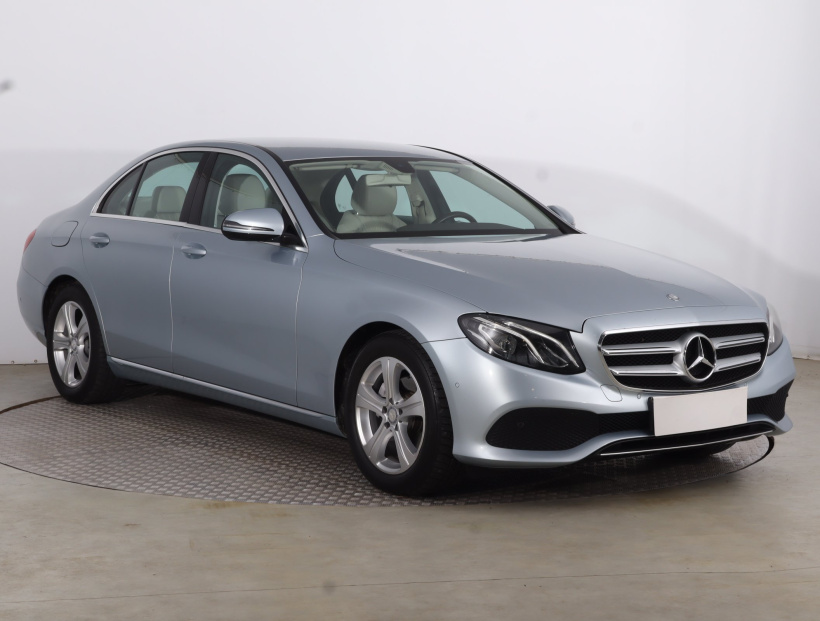 Mercedes-Benz E, 2016