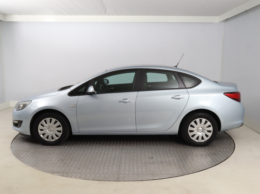 Opel Astra, 2015